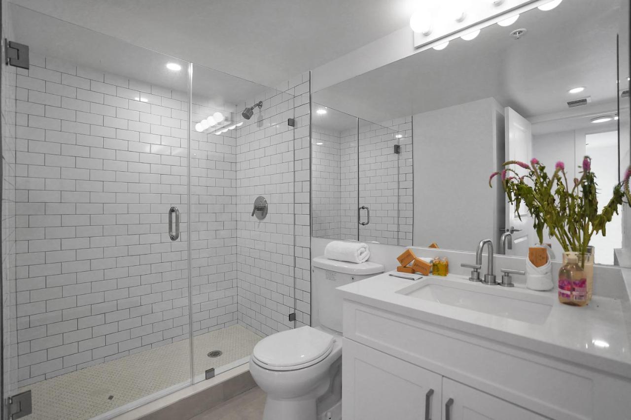 Dharma Home Suites Coral Gables At Gables Grand Plaza Miami Exterior foto