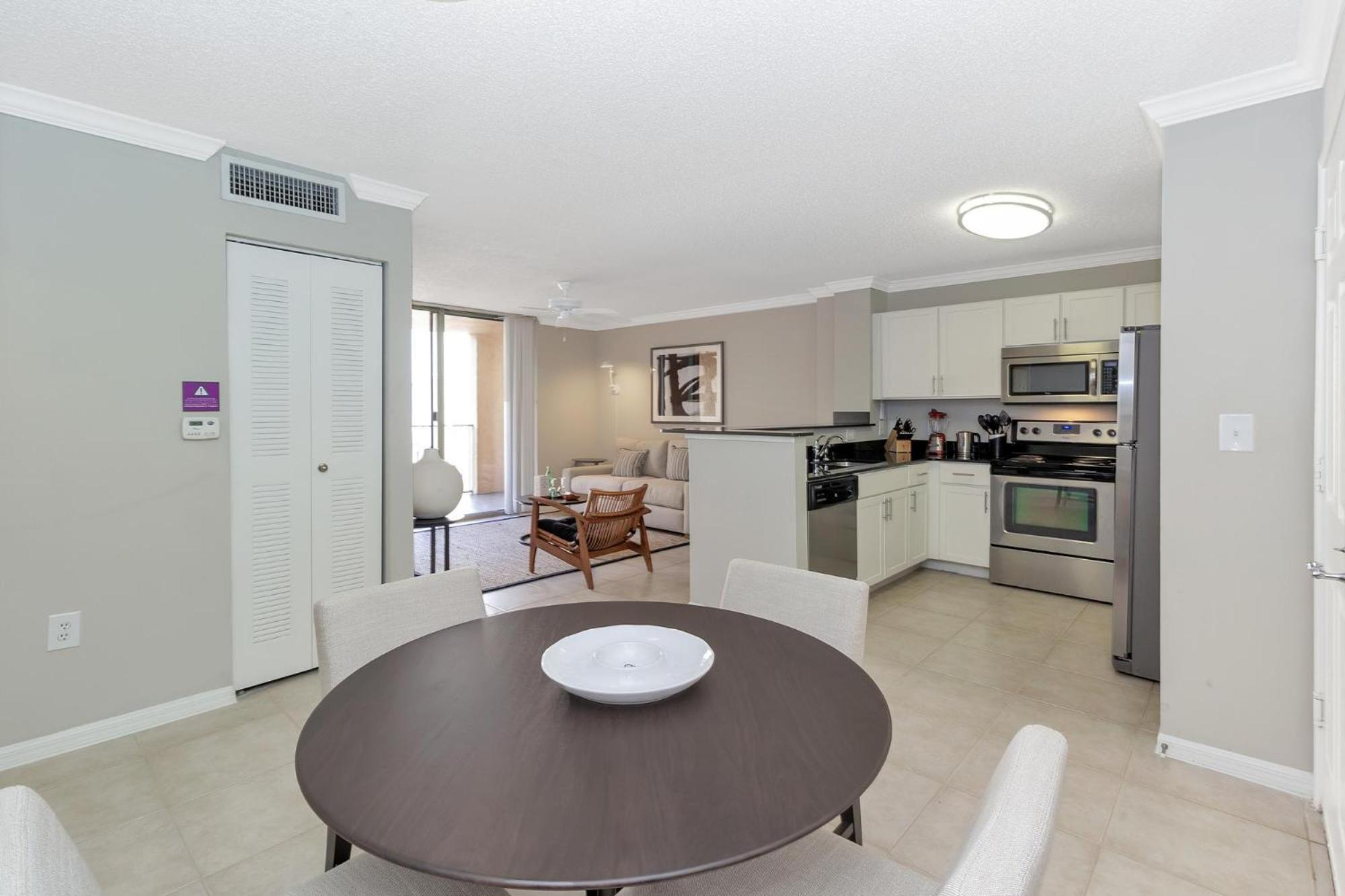 Dharma Home Suites Coral Gables At Gables Grand Plaza Miami Cameră foto