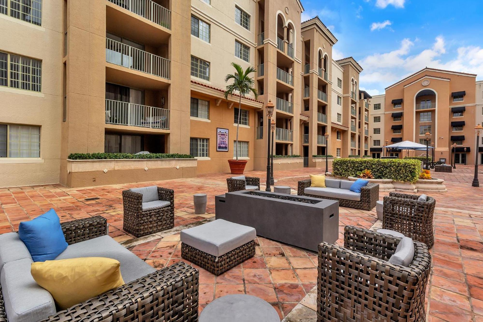 Dharma Home Suites Coral Gables At Gables Grand Plaza Miami Cameră foto